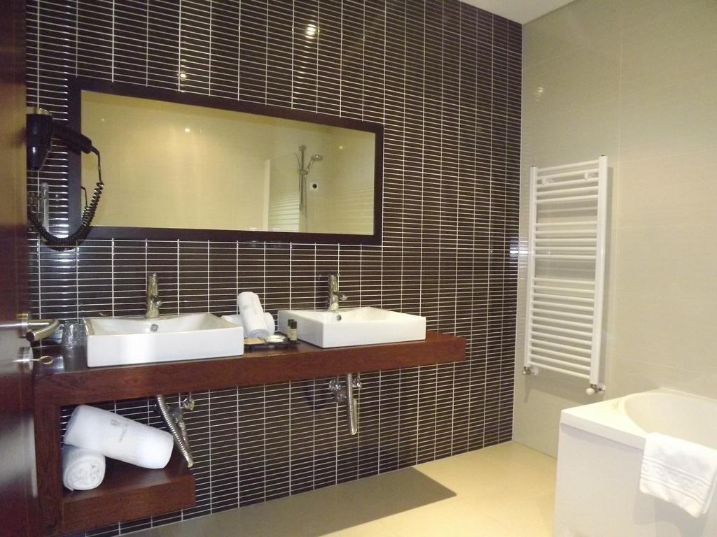 Hotel Do Vale Aguiar da Beira Extérieur photo