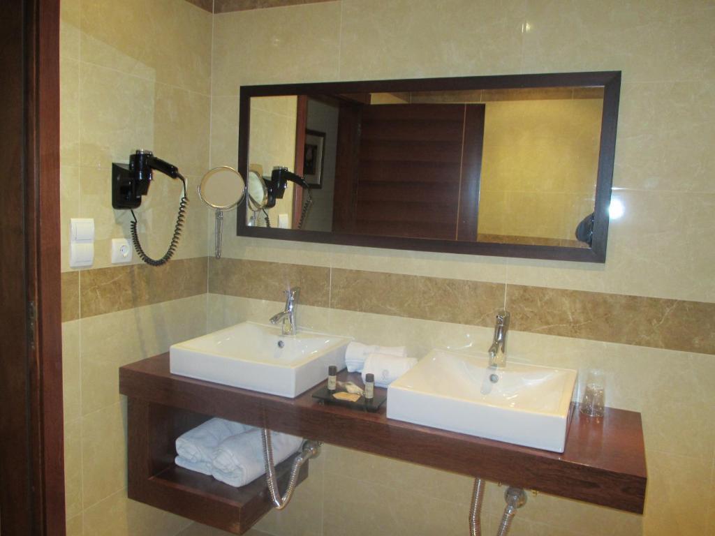 Hotel Do Vale Aguiar da Beira Chambre photo